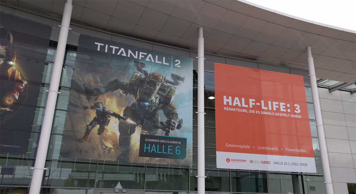 Banners for Titanfall and the elusive Half-Life 3 outside Gamescom